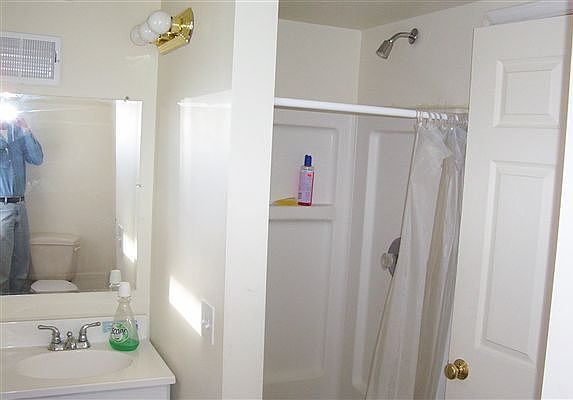 Ham #4 - Bathroom