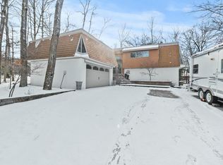 61 Forest Ridge Dr, Columbus, OH 43235