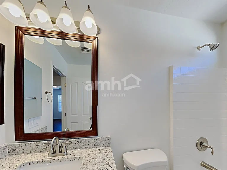 7008 S 38th Ln — Photo 14