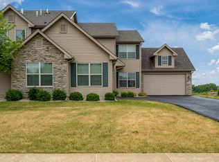 7280 Rolling Hills Ln, Dekalb, IL 60115