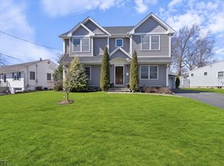9 Clauss Rd, Clark, NJ 07066
