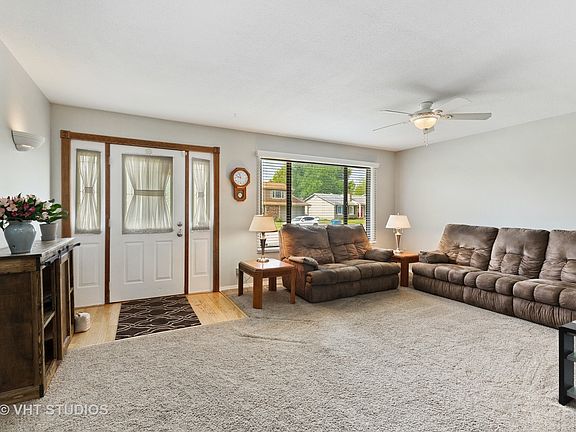 4th image of 718 Coral Ave