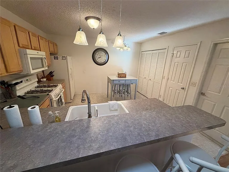 2318 Oak Bend Pl — Photo 10