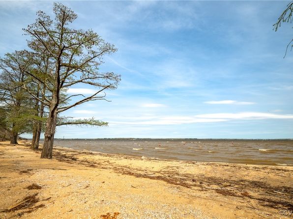 374 James River Overview, Spring Grove, VA 23881