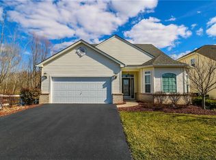 293 Valencia Dr, Monroe Township, NJ 08831