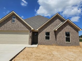 2304 S 19th St, Paragould, AR 72450