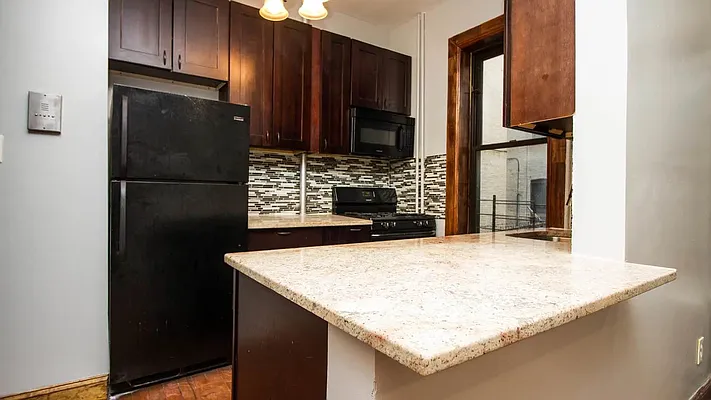 Rented by Compass | media 19