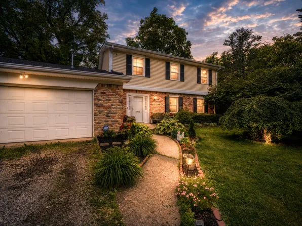 5913 Winston Dr, Indianapolis, IN 46226