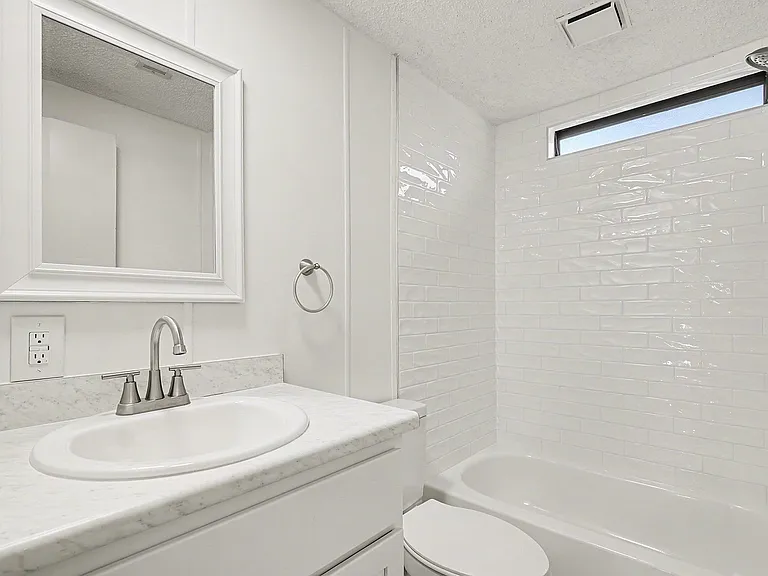 7624 Timberwood Dr — Photo 16