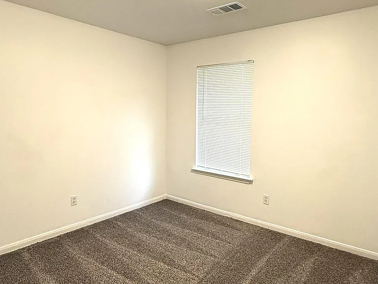 19851 Laurel Trail Dr — Photo 10