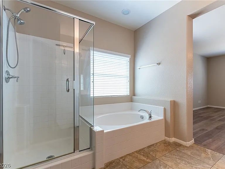 205 Dela Cruz Ave — Photo 16