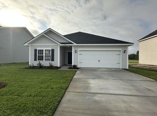 158 Pitchline Dr, Hinesville, GA 31313