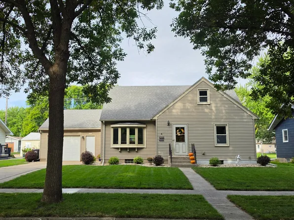 3042 Pine Ave, Slayton, MN 56172