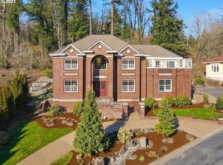 7639 NW Blue Pointe Ln, Portland, OR 97229