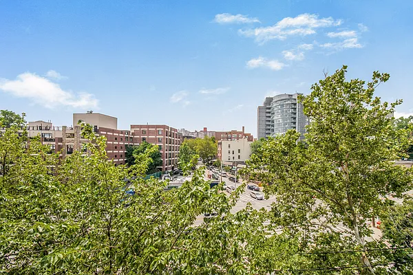 Rented by Brown Harris Stevens | media 9