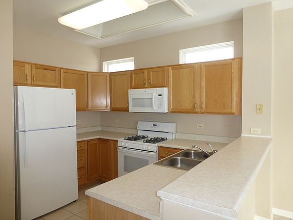 4th image of 12836 Oak Grove Dr