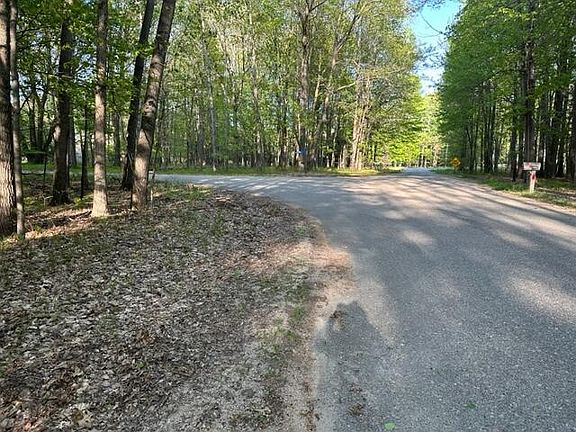 4th image of 9462 Sunset Dr
