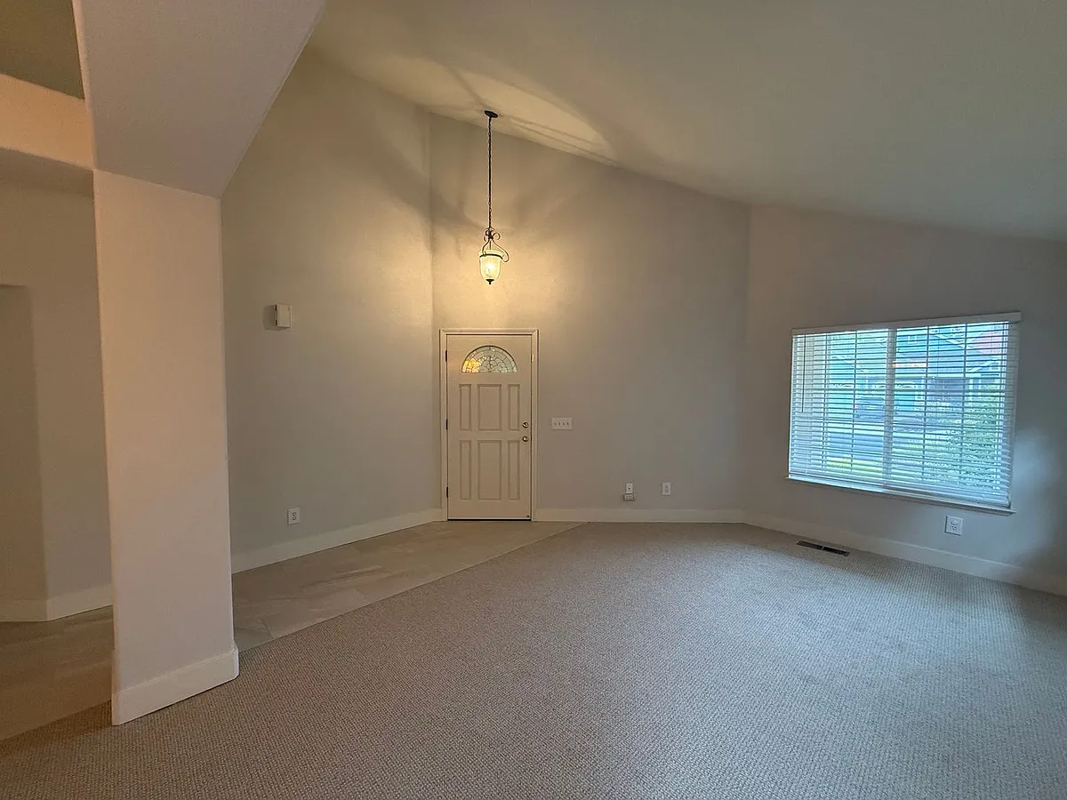 Building Photo - 1245 Honeybrook Pl