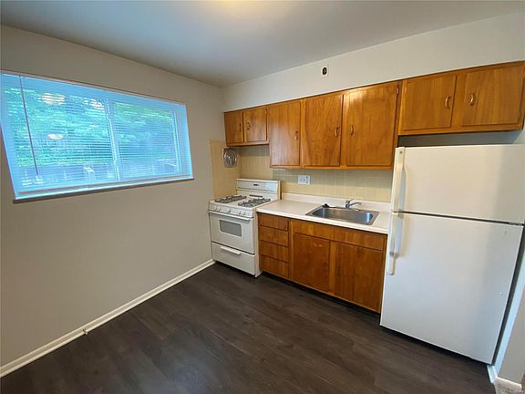 2nd image of 8507 Titchfield Ct APT B