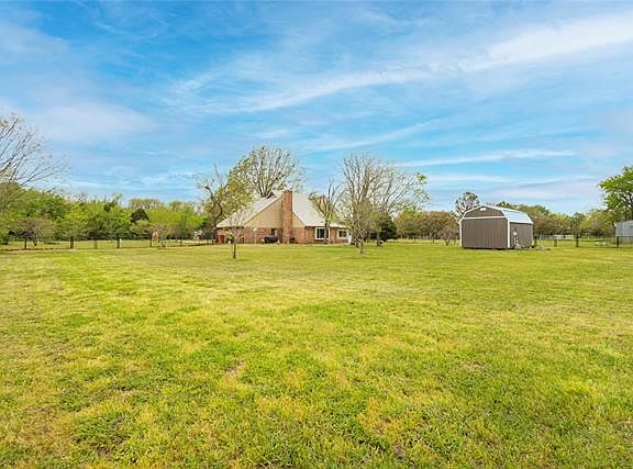 4th image of 4331 County Road 2208