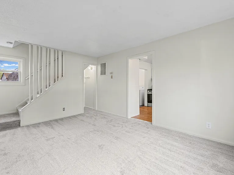 31546 Alpena Ct — Photo 9