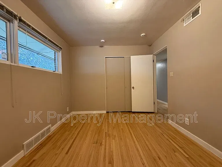 1726 Alder Dr — Photo 36