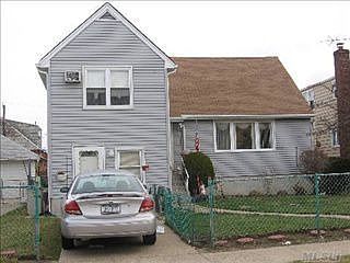 2nd image of 209 W Pine St