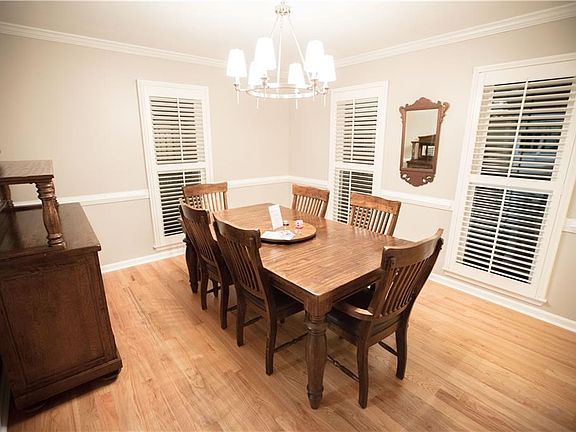 4th image of 2646 Kirkwood Dr