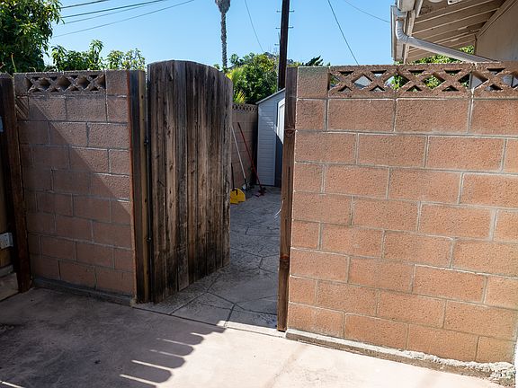 2nd image of 5134 San Lorenzo Dr