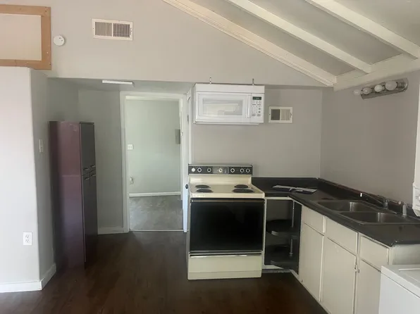 2117 15th St, Lubbock, TX