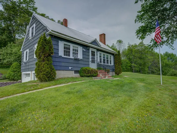 674 Greenwood Road, Norway, ME 04268