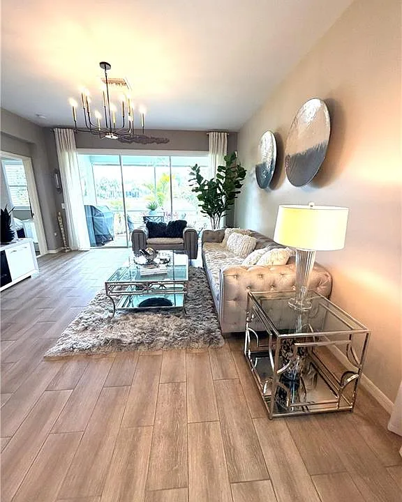 8736 Querce Ct