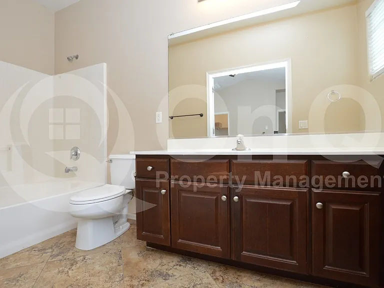 1453 S Sinova Ave — Photo 16
