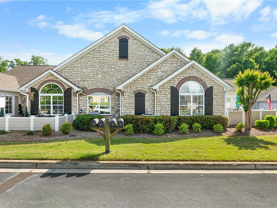 1st image of 92 Fudora Cir