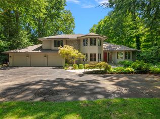 4165 Landings Ln, Saint Joseph, MI 49085