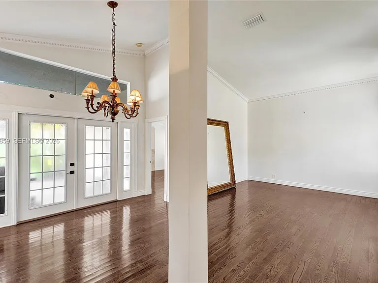 658 Stanton Dr — Photo 19