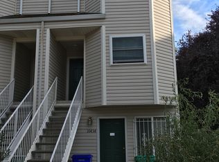 10434 E Burnside St, Portland, OR 97216
