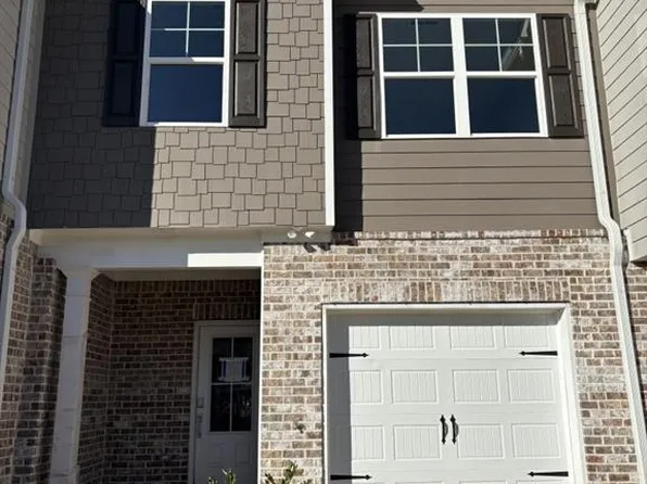 2813 Lillian Ln, Douglasville, GA 30135