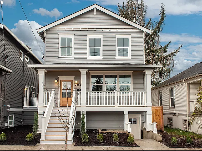 3 bed, 2.5 bath, 1565 sqft, $3,895 — Photo 1