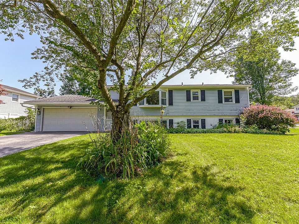 1st image of 35 Lori Ln