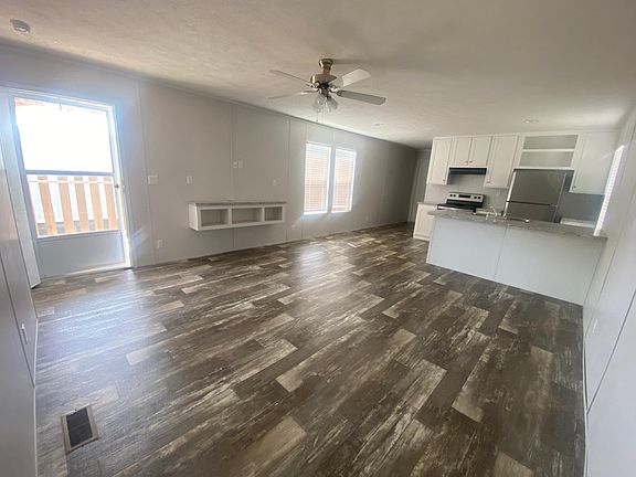 4th image of 502 Jon Lee St