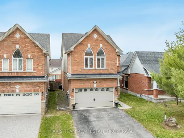 1845 Lamstone St, Innisfil, ON L9S 4Z8