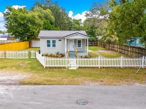 8925 N Lynn Ave, Tampa, FL 33604