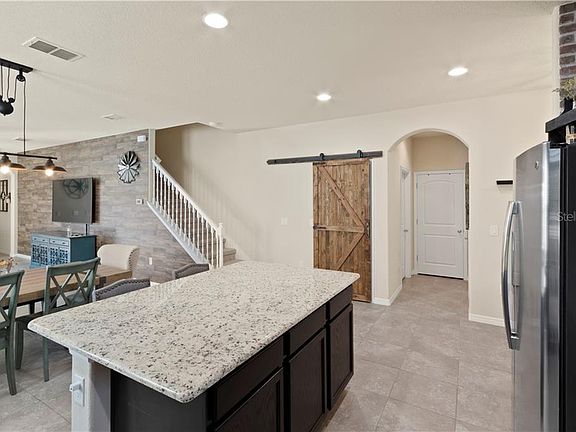 5th image of 8137 Lakeview Crossing Dr