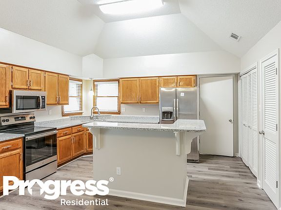 5th image of 4024 Glenroy Dr