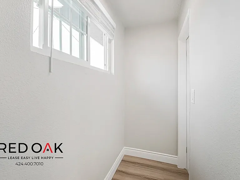 2828 Consol Ave #15B — Photo 16