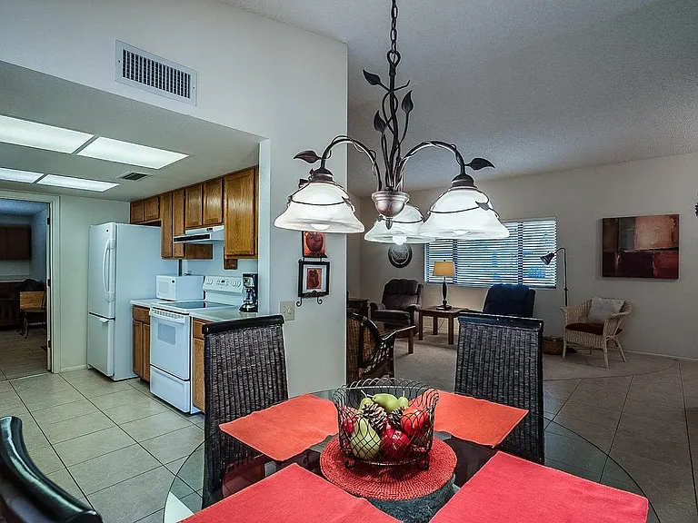 12439 W Tigerseye Dr — Photo 11