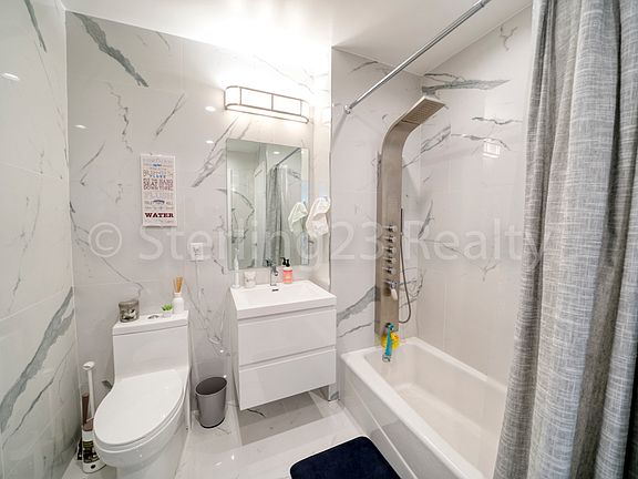 5th image of 3112 24th Ave #4B