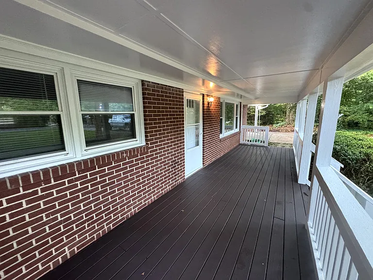 108 White St — Photo 3