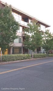 7910 SW 31st Ave #302, Portland, OR, 97219